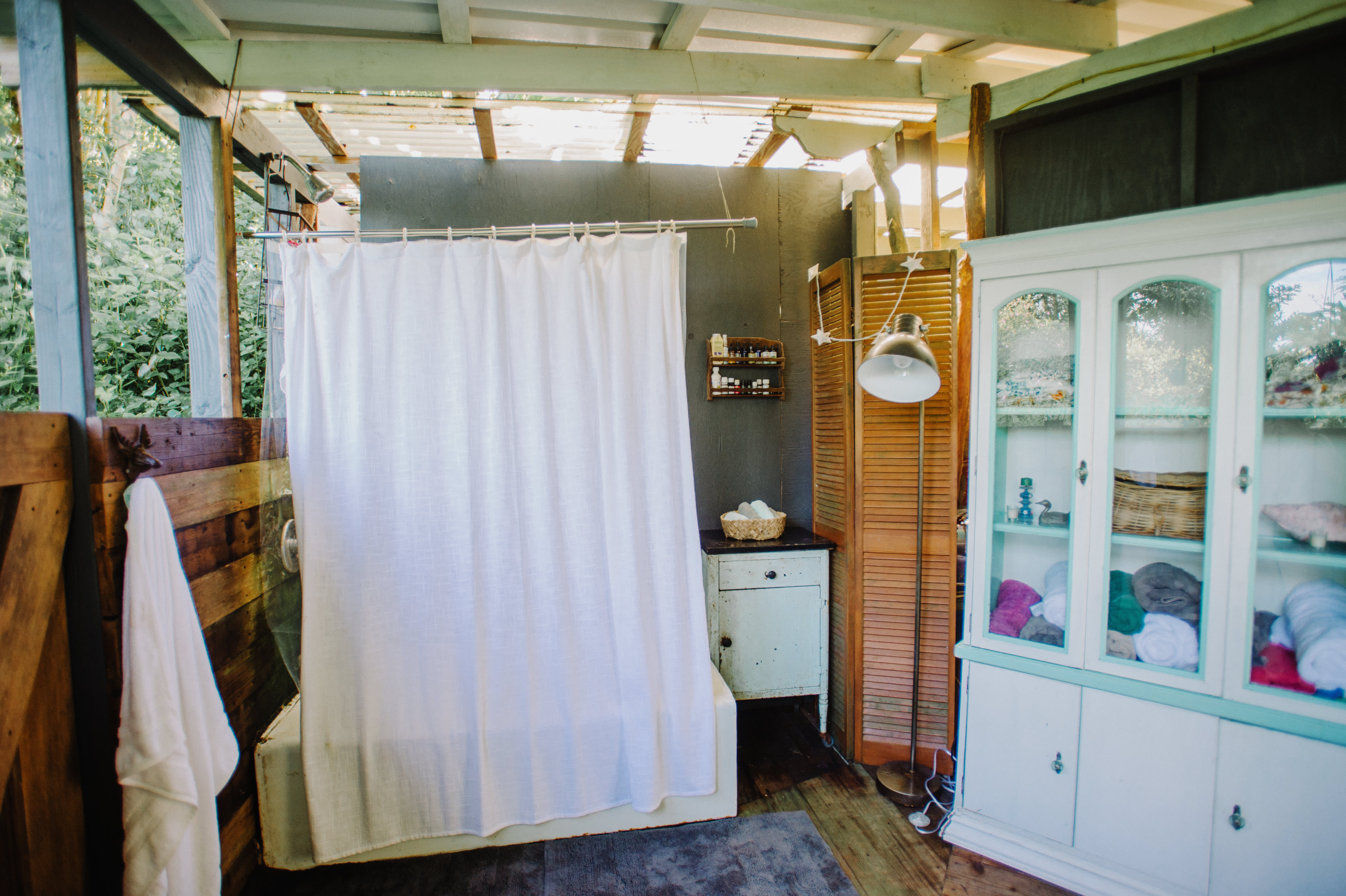 Rustic Hawaiian Homestead House Tour Photos Apartment Therapy